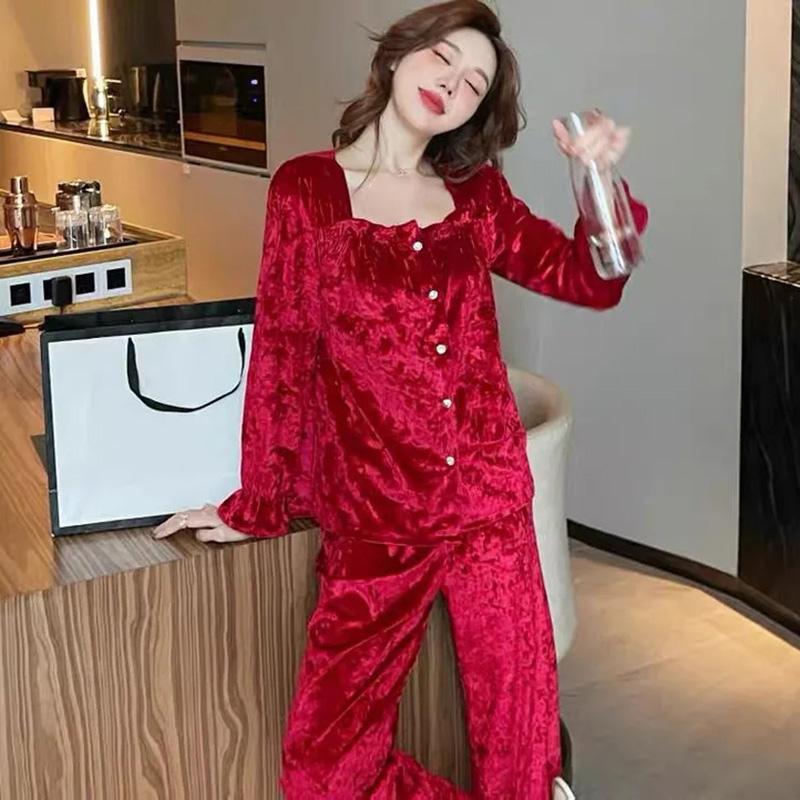 4 XL Large Size Gold Velvet Pajamas Suit for Women Square Collar Long-sleeved Sweet Winter Out Wear Home wear Pyjama Set Solid Sleeping Suit