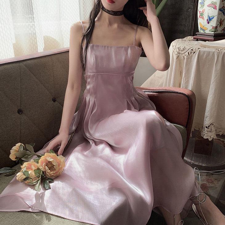 Female Spring and Summer Gentle and Elegant Mid Length French Close Waist Show Thin Square Collar Solid Color Suspender Dress