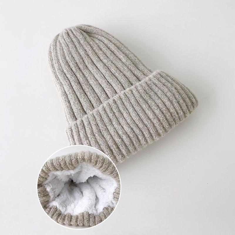 Windproof hat Winter Warm hat Thick hat Fashion Woman hat Plush Cotton hat Trendy wild hat