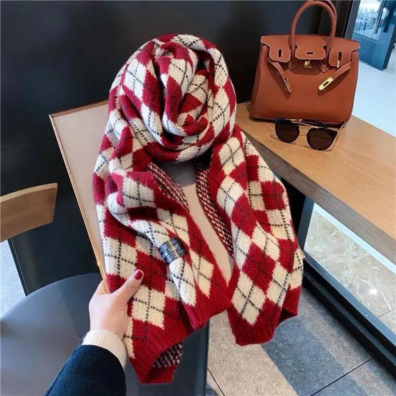 Autumn and Winter Korean Printed Knitted Wool Scarf Thickened Warmth and Long Scarf Shawl