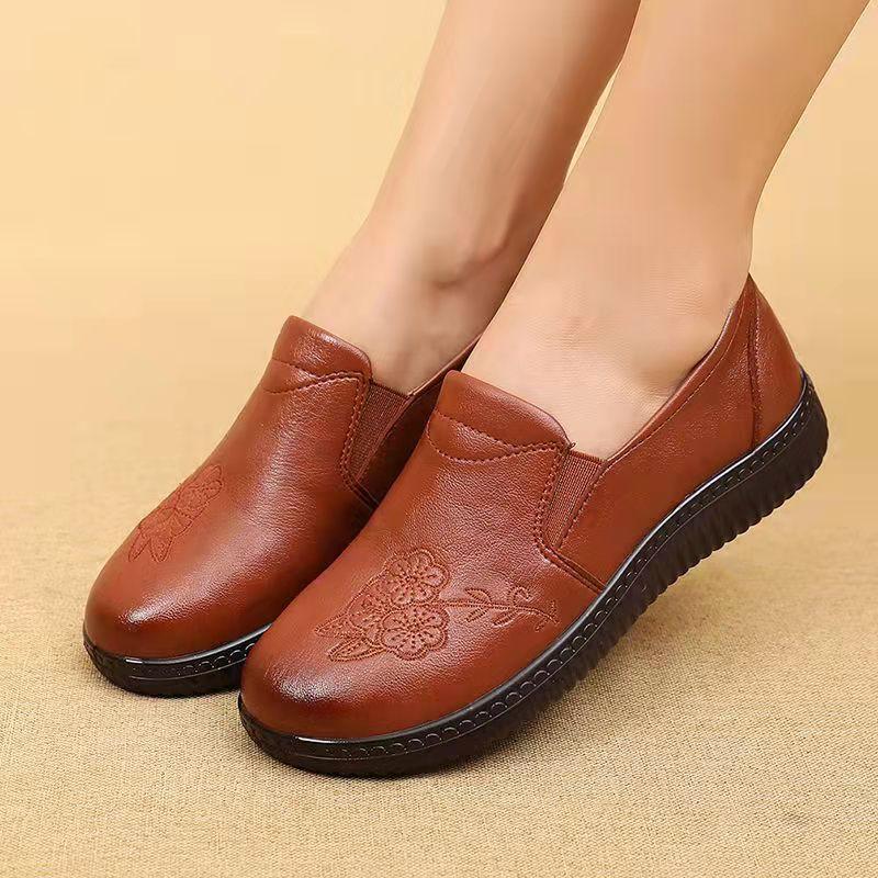 Middle-aged and Elderly Mother Shoes Spring and Autumn Flat Bottom Non-slip Leather Shoes Soft Bottom Comfortable Single Shoes Casual Leather Shoes