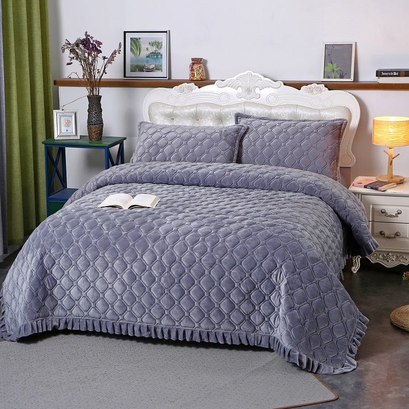 Winter Crystal Velvet Lace Warm Sheet Double Layer Plus Cotton Bed Cover Thicker Blanket Non-slip Short Fleece Blanket