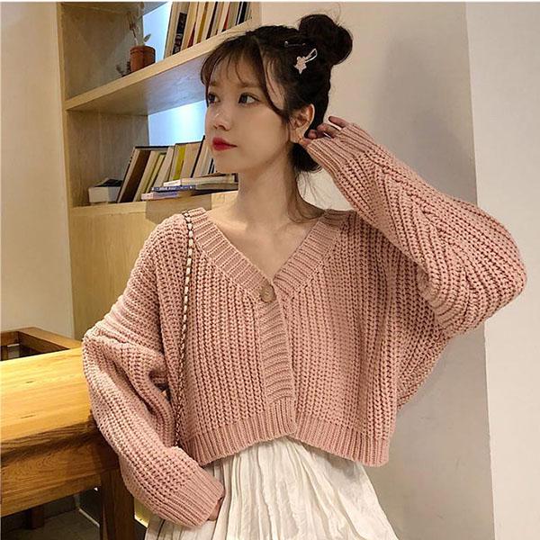 Autumn and Winter French Lazy Wind Loose Outer Wear V-neck Short Long Sleeve One Button Knitted Cardigan Sweet Sweater Women