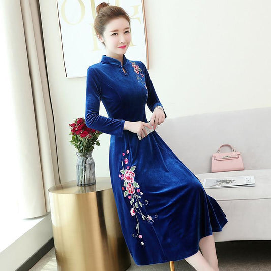 Women's Long Sleeve Plus Size Slim Bottoming Skirt Wild Gold Velvet Cheongsam Dress