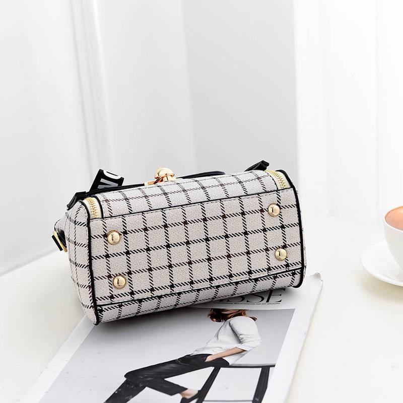 Crossbody Bag Ladies Black PU Leather Waterproof Large Capacity Lattice Bear Handbag Shoulder Bags