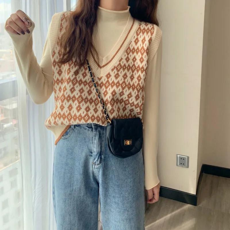 Spring and Autumn College Fengling Plaid Sweater Vest Female Korean Version Loose V-neck Short Wool Knit Sleeveless Vest