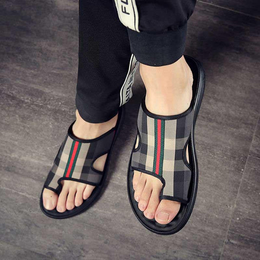 Size40-45 Summer Men Sandals Women Comfortable Non-slip PU Leather Beach Slippers Couples Casual Outdoor Slippers Cross Alphabet Drag Flip Flops