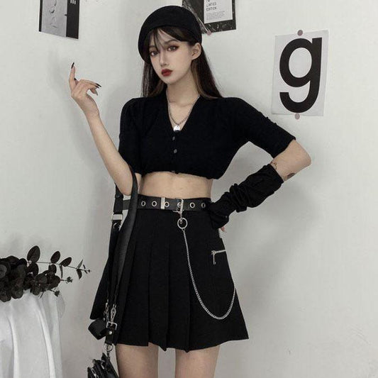 Female Simple High Waist Pleated Short Holiday Skirt with Chain Slim Elegant Solid Color Streetwear A-line Miniskirt