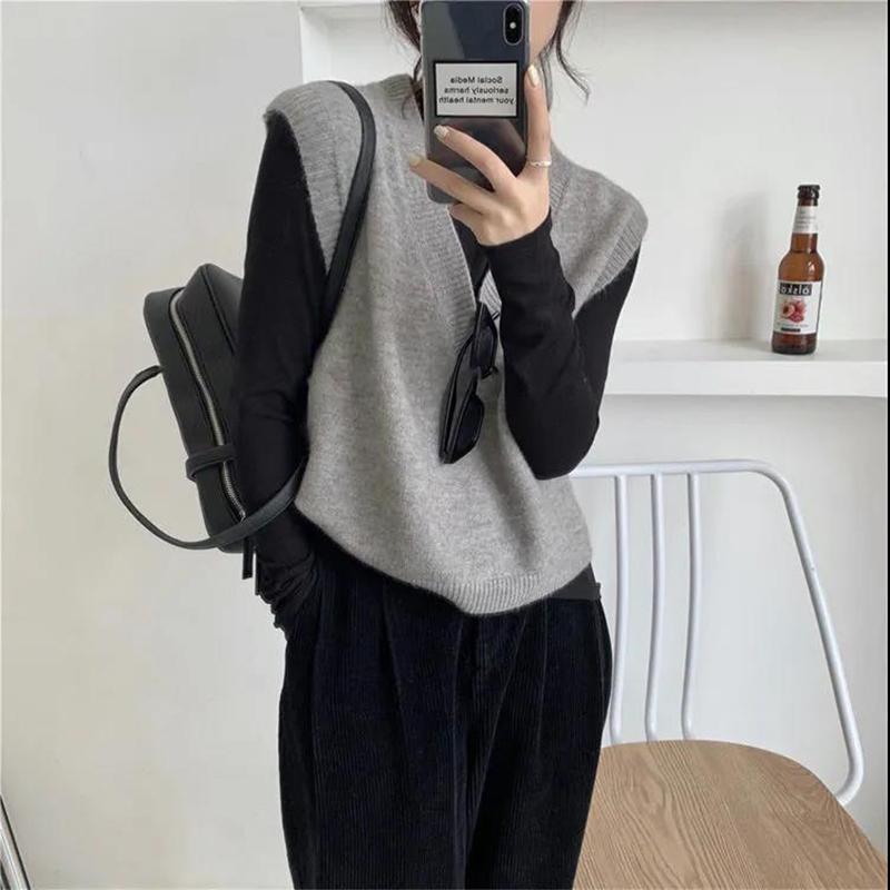 Autumn and Winter Ladies Sweater Vest Warm Korean Casual Loose Retro V-neck Sleeveless Knitted Waistcoat Wool Vest Vest