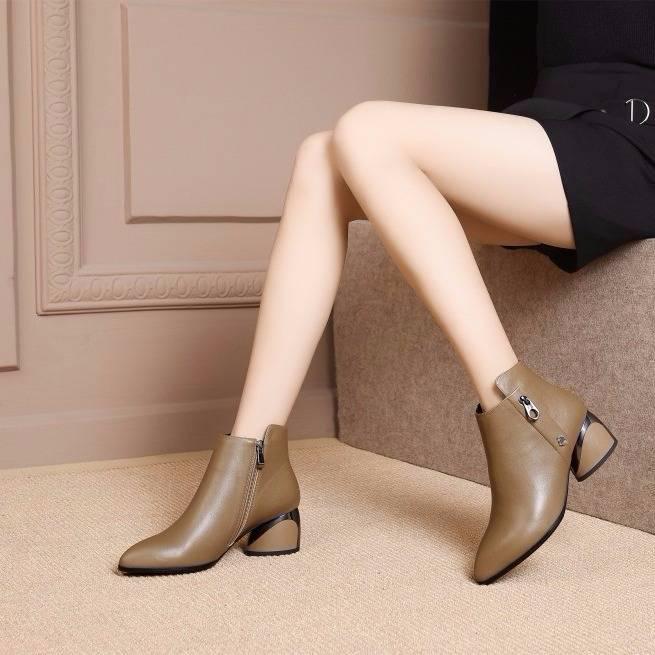 Winter Heel Martin Short Boots Simplicity Warm High-heeled Women Boots Pointed Toe Leather Ankle Boots