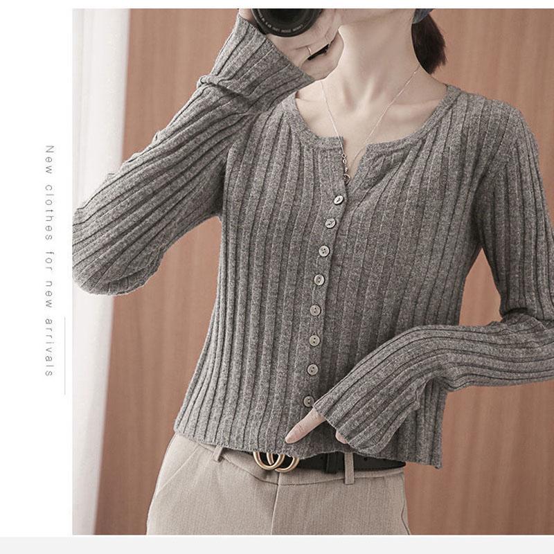 Autumn and Winter Knitted Sweater Fashion Casual Cardigan Jacket Short Long-sleeved Middle-aged Women's Top