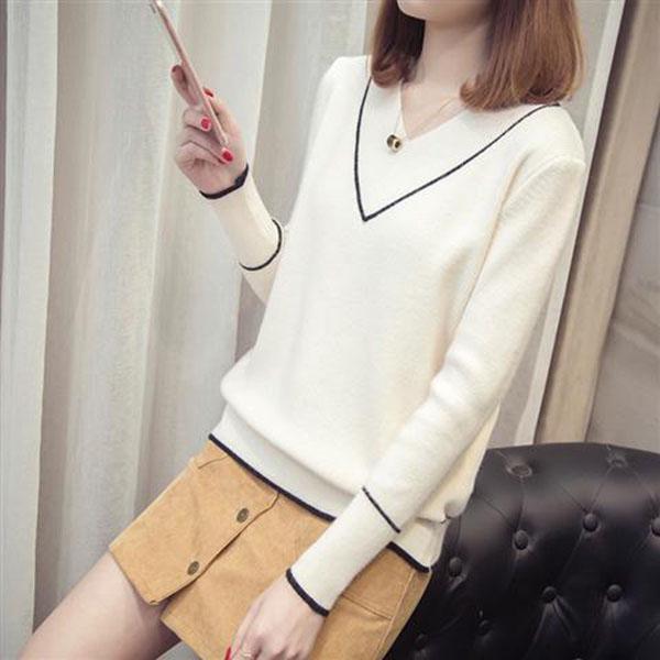 Autumn and Winter V-neck Sweater Pullover Short Loose Bottoming Shirt All-match Sweetheart Neck Female Top