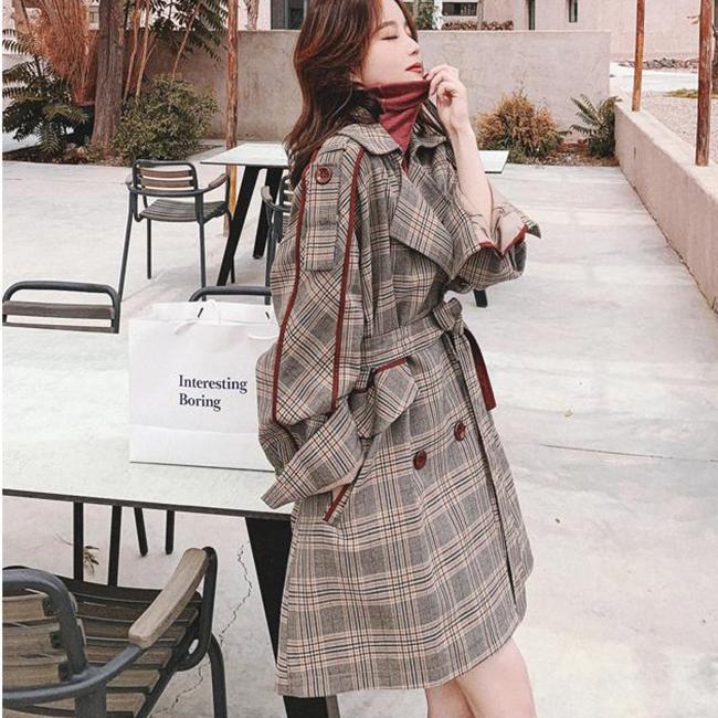 Women's Mid-length Retro Plaid Trench Coat Small Fashion Loose British Style Coat Jacket