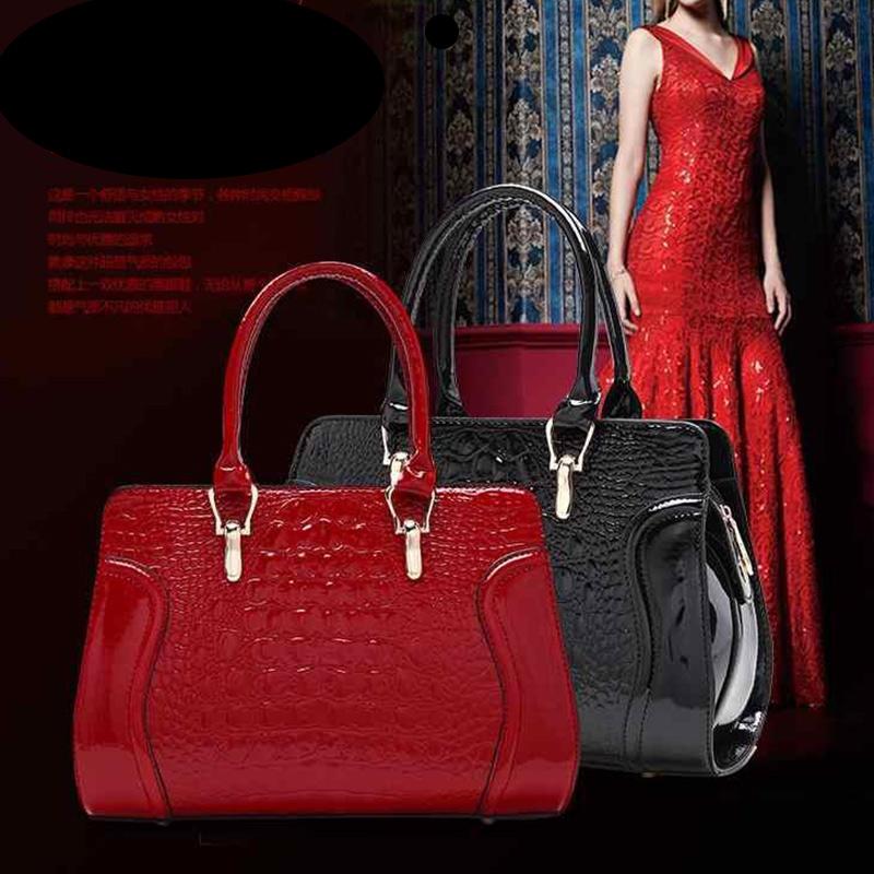 Crocodile Pattern Patent Leather Bright Leather Handbags Handbags Ladies Big Bags One-shoulder Shopping and Shopping Messenger Bag