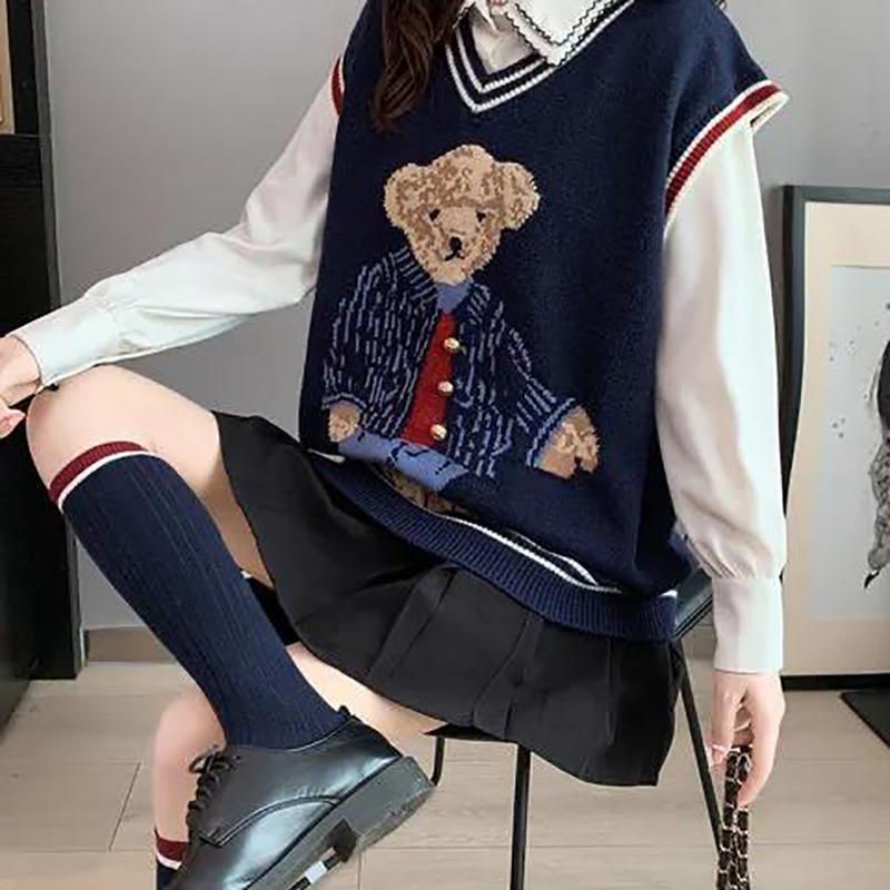 Bear Pattern Women's Sweater Vest Sleeveless Waistcoat Knitted Waistcoat Women's Vest V-neck Outer Wear All-match Knitted Waistcoat