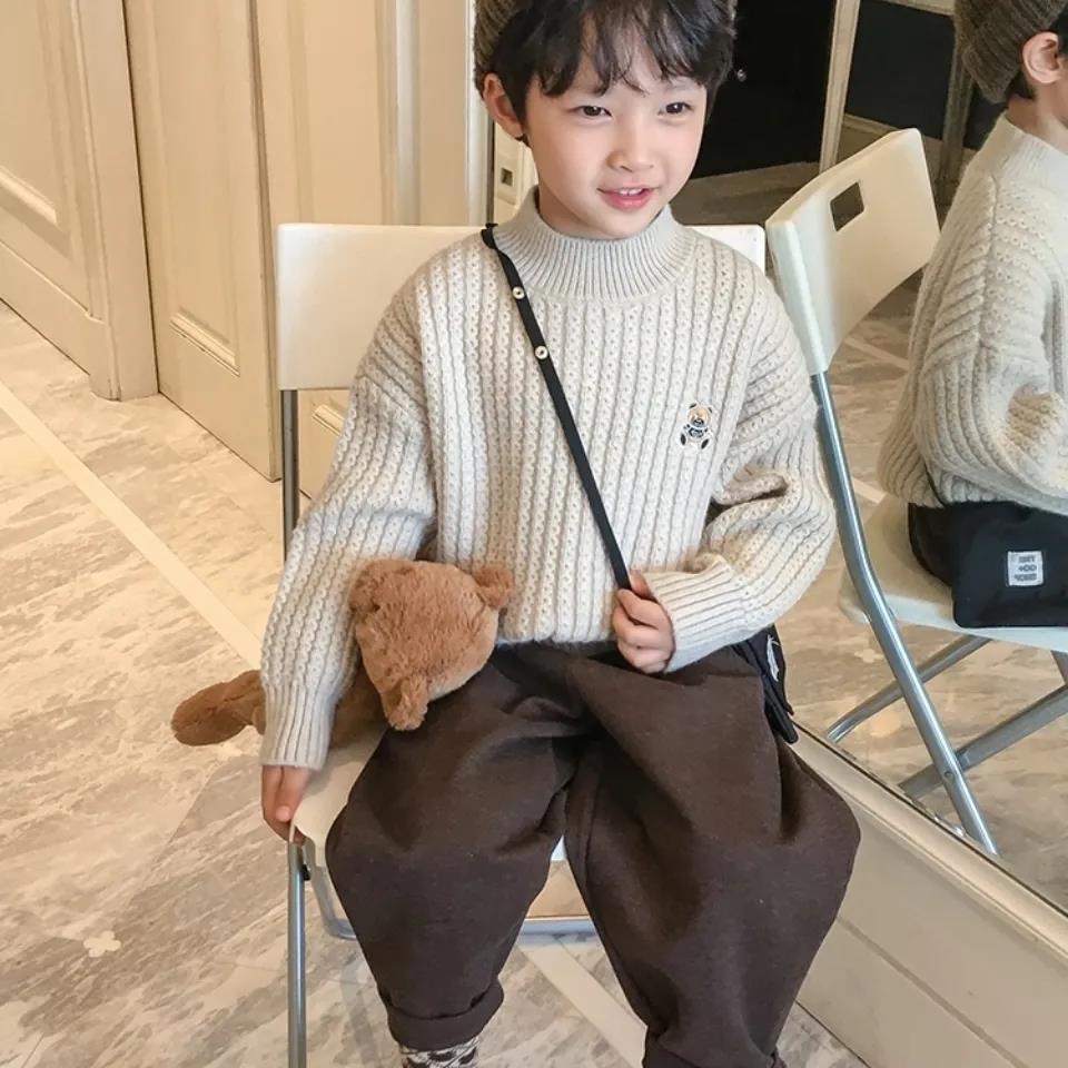 Boys' Sweaters Thickened Autumn and Winter Models of Bears, Big Children's Plus Velvet Turtleneck Pullovers, Girls' Tops