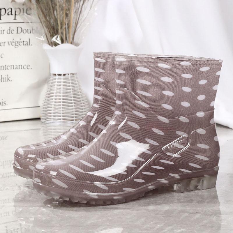 Women's Large Size Casual Rain Boots Female Waterproof Non Slip Versatile Low Heel Short Water Boots for All Seasons