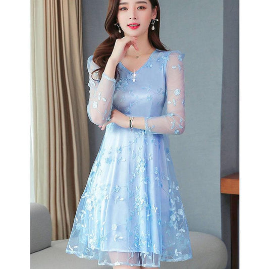 Fashion Sexy Lace Dress Spring Summer Knee-length V-neck Mesh Hollow Full Sleeve Party Dress