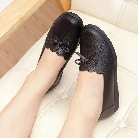 Mother Shoes Soft Sole Comfortable Middle-aged and Elderly Women's Shoes Spring and Autumn Flat Non-slip Single Shoes Old Leather Shoes