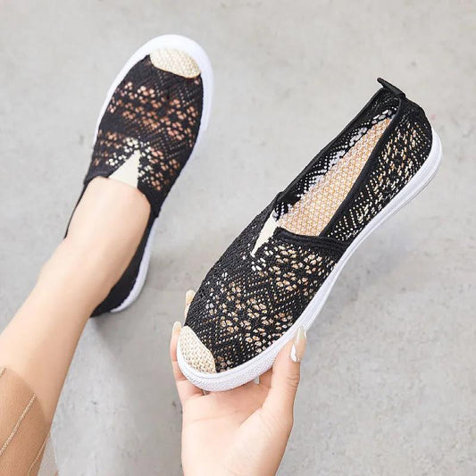 Women Summer Single Breathable Shoes Soft Soled Flat Bottom Mesh Shoes Hollow Out Wear-resisting Antiskid Shoes