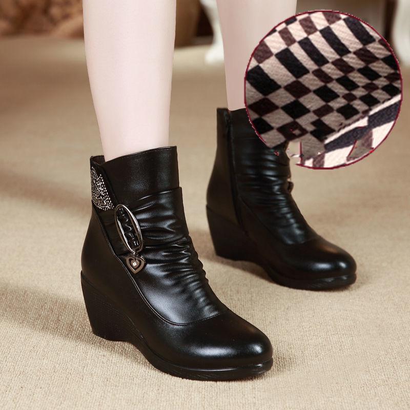 Winter Mother's Cotton Shoes Short Boots Non-slip Ladies Plus Velvet To Keep Warm Middle-heeled Middle-aged and Elderly Women's Shoes