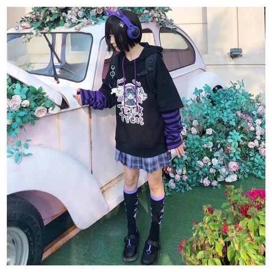 Japanese Warm Fake Two-piece Plus Velvet Sports Hoodie Sweet and Cute Striped Sweater Oversized Loose Pullover