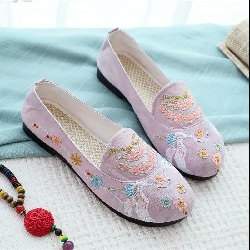 Chinese Style Popular Embroidery Ancient Town Costume Hanfu Shoes Cotton and Linen Canvas Shoes Round Toe Flat Heel Soft Sole