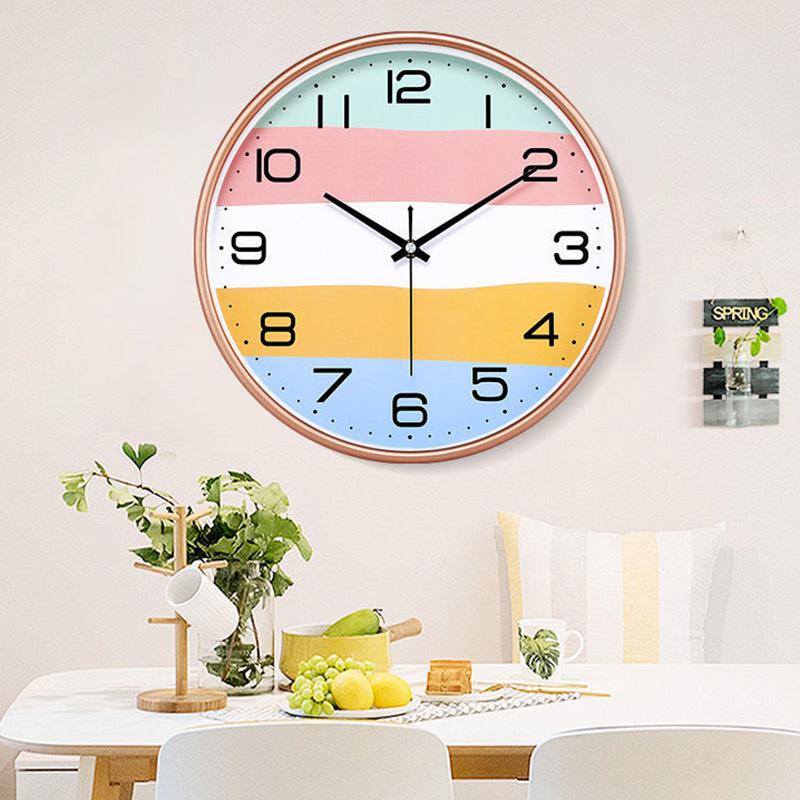 Punch-free Nordic Wall Clock Living Room Clock Modern Minimalist Atmosphere Creative Fashion Ultra-quiet Bedroom Clock Home