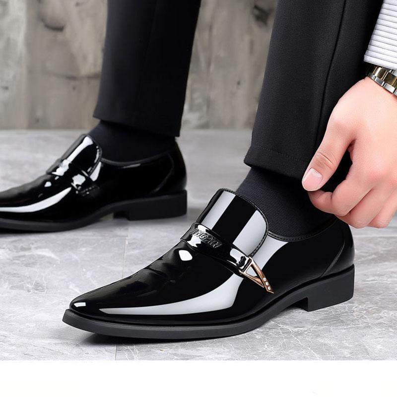 Spring and Summer Pointed Toe Shoes Male Youth Korean Version of The British Fashion Men's Business Shoes Casual Shoes