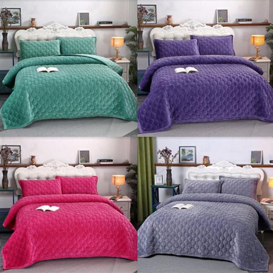 3pcs/set Crystal Velvet Sheet European Style Quilted Non-slip Sheet Warm Blanket Pilowcase 3 Piece Set