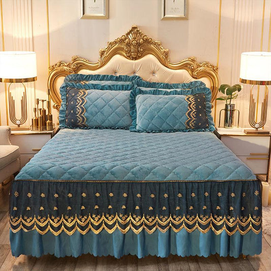 3pcs/set High-grade Crystal Velvet Bed Skirt Pillowcases Three-piece Anti-skid Warm Bedspread Thickened  Bedding