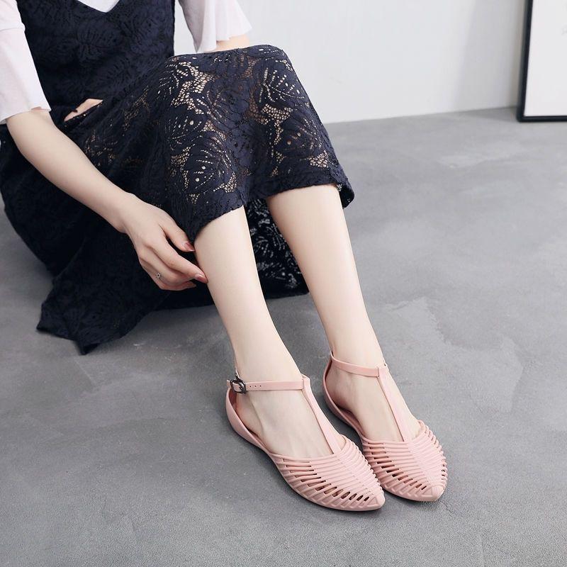 Summer Hollow Beach Shoes Rome Retro Flat Crystal Plastic Sandals Female Baotou Soft Jelly Shoes