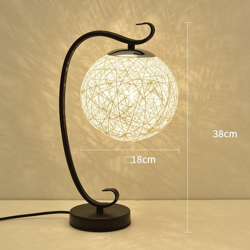 Ball Chandelier Creative Warm Table Lamp Bedroom Bedside Lamp Simple Modern Bedroom Lamp Romantic Home Counter Lamp