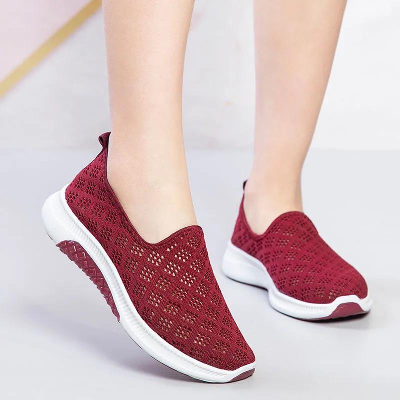 Summer Old Beijing Cloth Shoes Women's Mesh Breathable Casual Shoes Soft Bottom Non-slip Mesh Shoes Flat Bottom One Pedal Mother Shoes