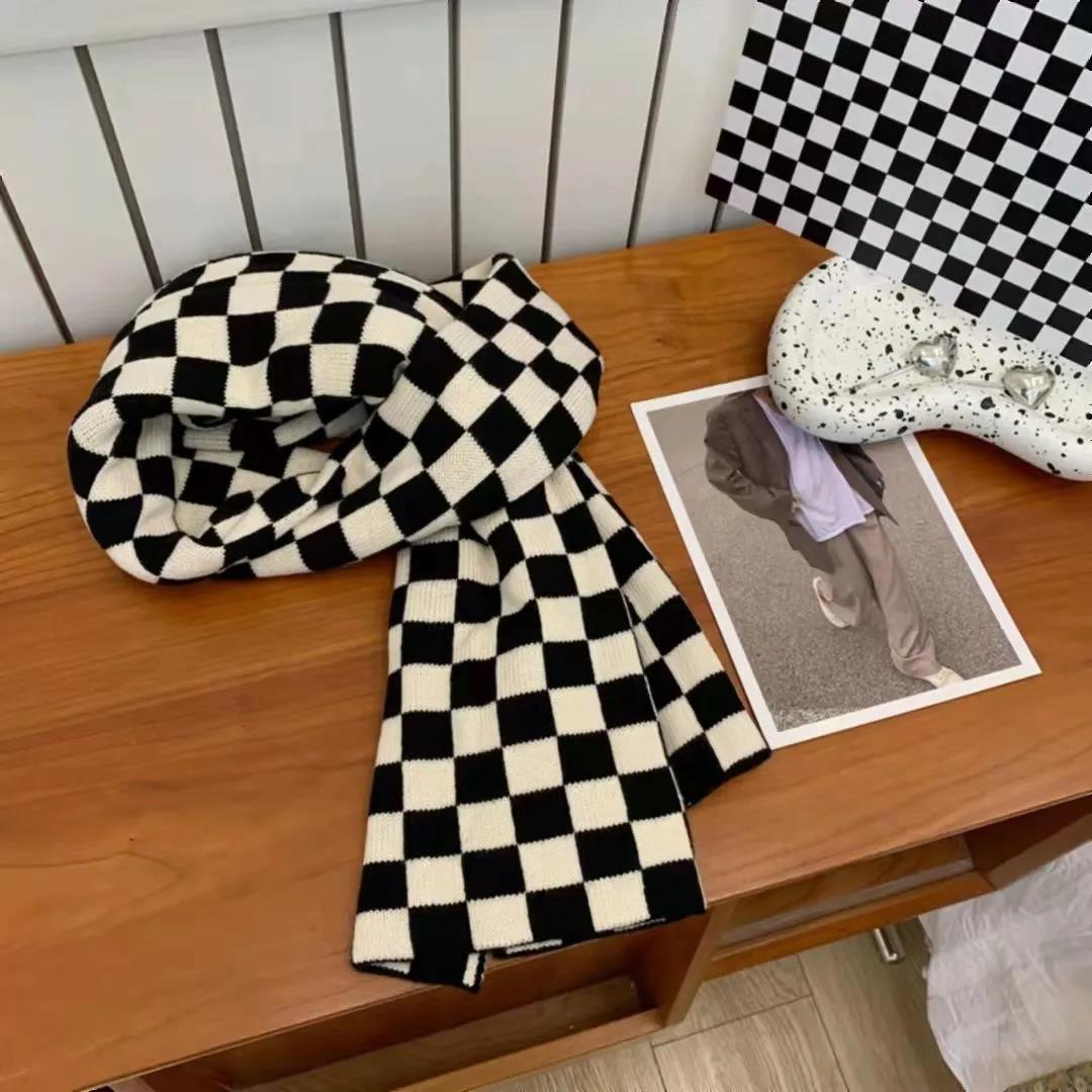 Black and White Checkerboard Plaid Scarf Winter Korean Students All-match Warm Knitted Scarf