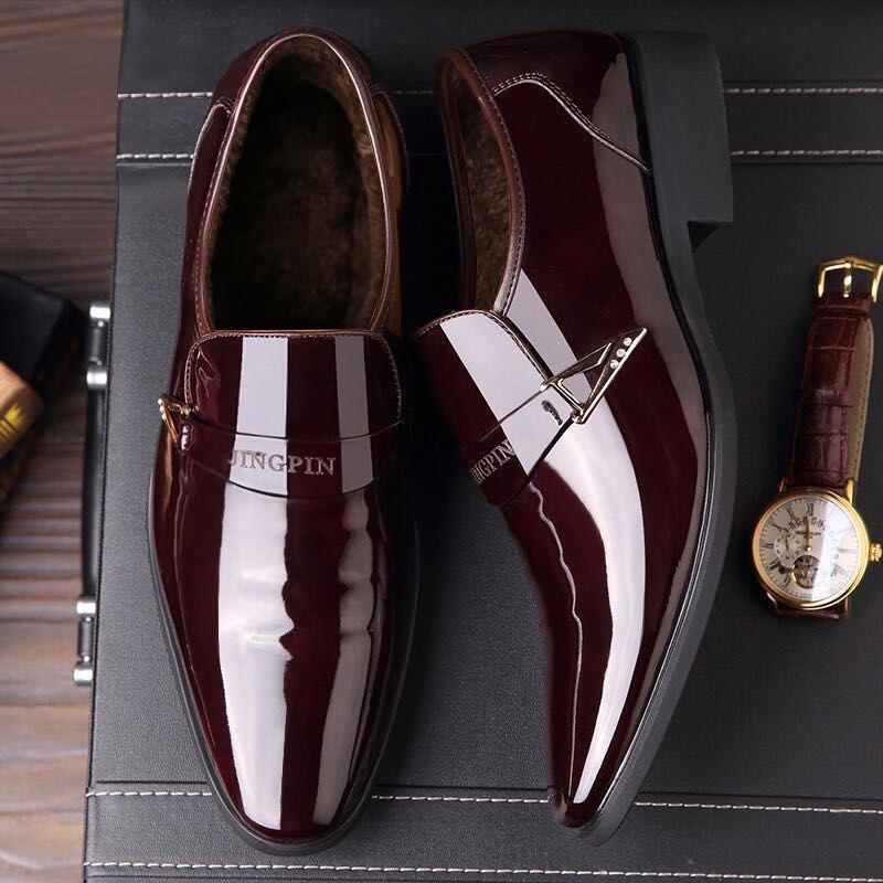 Fashion Mens Pointed Toe Dress Shoes Patent Leather Oxfords Full Brogue Lace Up Men Formal Shoes