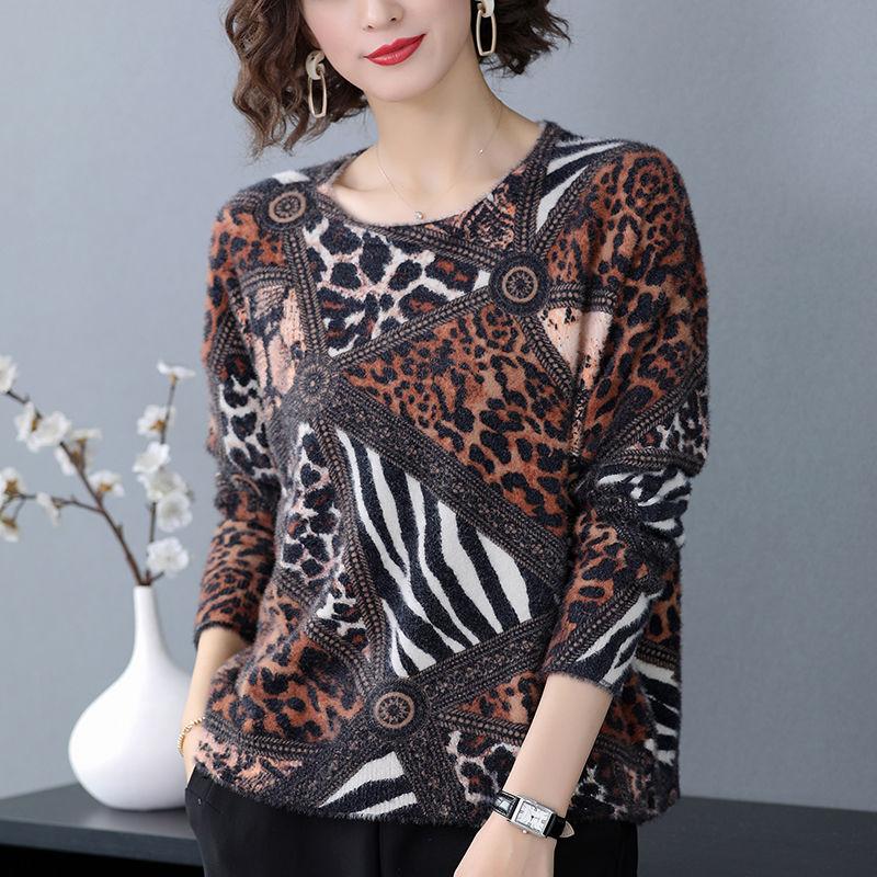 Autumn Winter Leopard Print Cashmere Sweaters Women Artificial Mink Wool Sweaters Fashionable Loose Warmth Jumper Outwear