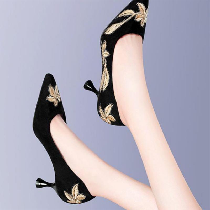 Shoes with Cheongsam Retro High-heeled Shoes Female Stiletto Embroidered Chinese Style Black Retro Four-season Shoes