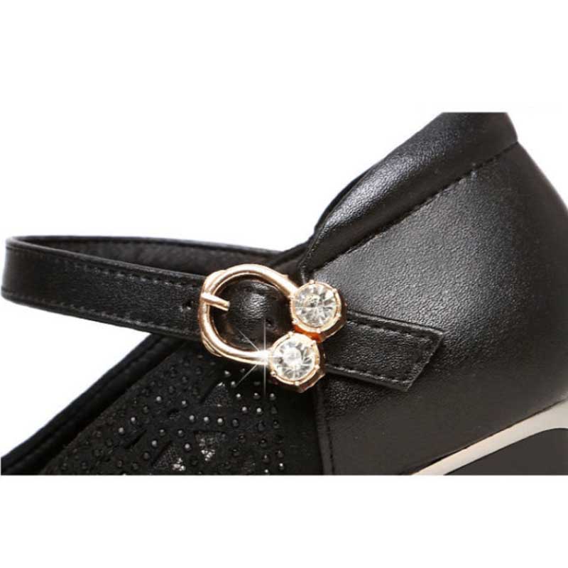 Mesh Rhinestone Sandals Women's Hollow Breathable Shoes Summer Non-slip Soft Bottom Women's Shoes