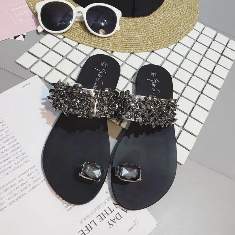 Large Size Korean Flip Flops Women's Summer Fashion Wear Non-slip Flat Bottom Rhinestone Beach Shoes Flip Flops