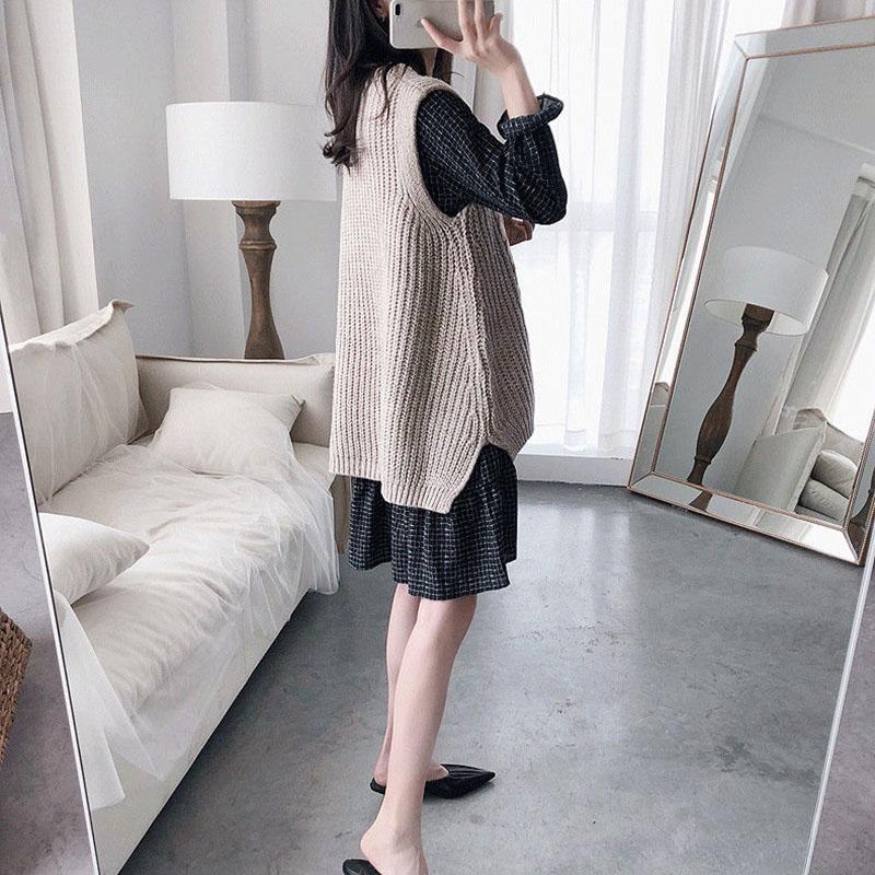 Autumn and Winter Solid Color Casual Jacket Pullover Knit Sleeveless Vest Fashion Simple Female Sweater