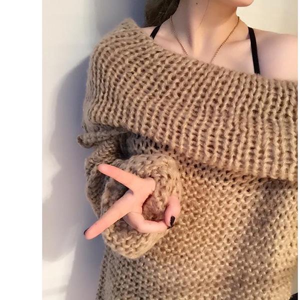 Spring and Autumn Sexy One-shoulder Blouse Lantern Sleeve Thick Wool Sweater Plus Size Pullover Loose Coat