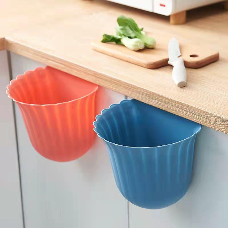 3Pcs Kitchen Wall-mounted Trash Can Flower Pots Kitchen Waste Countertop Trash Can Cabinet Door Hanging Do Not Bend Down Trash Can Home Organizer