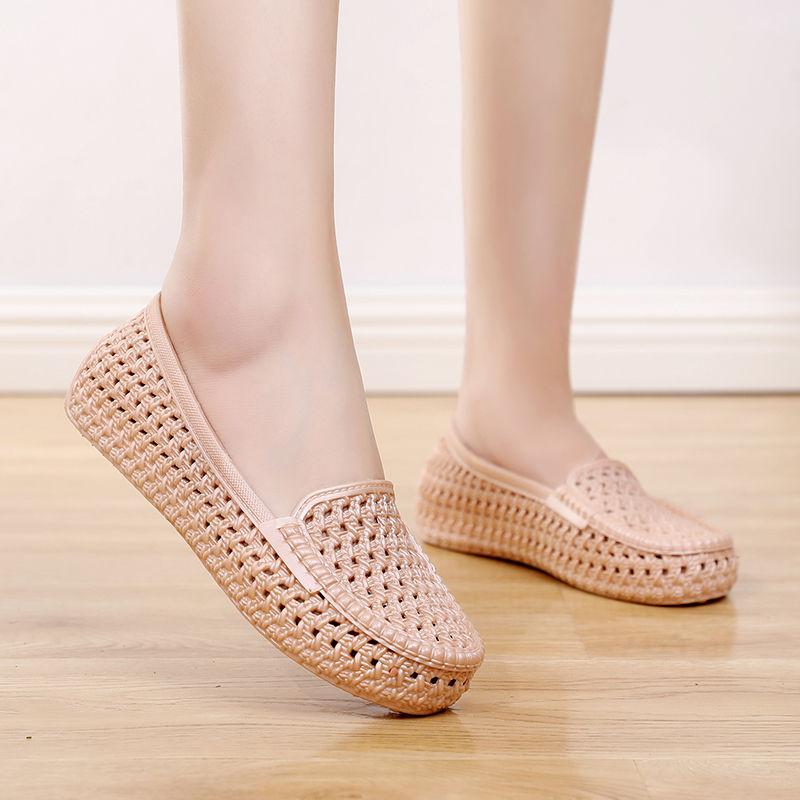 Summer Sandals Female Hollow Baotou Flat Non-slip Nurse Shoes Female Soft Sole Casual Solid Color Breathable Mother Hole Shoes