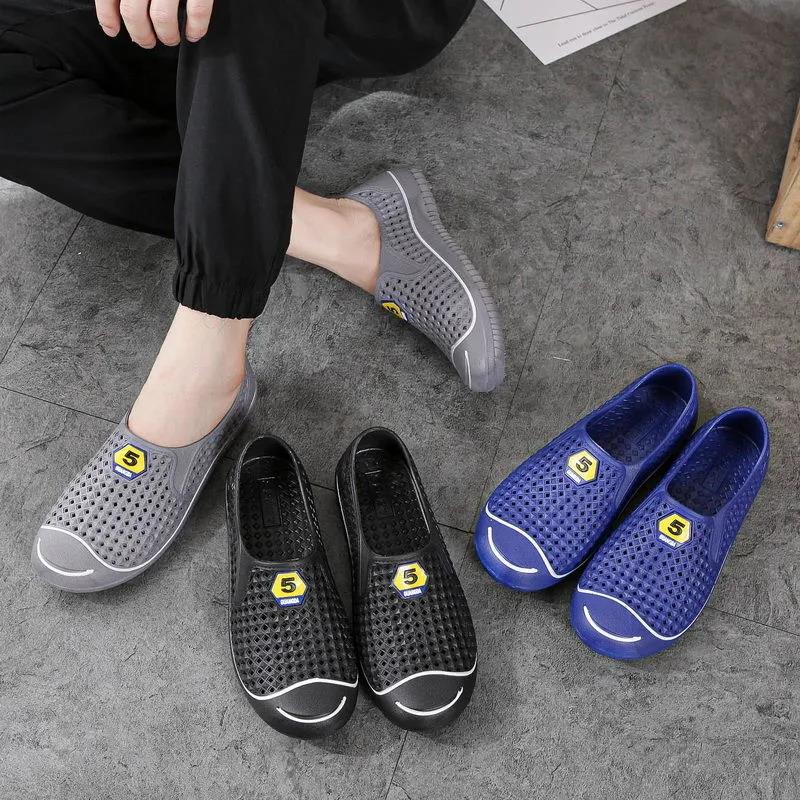 Men Summer Shoes Anti-slip Solid Color Flat Beach Shoes Soft Sole Flat Casual Baotou Cool Shoes