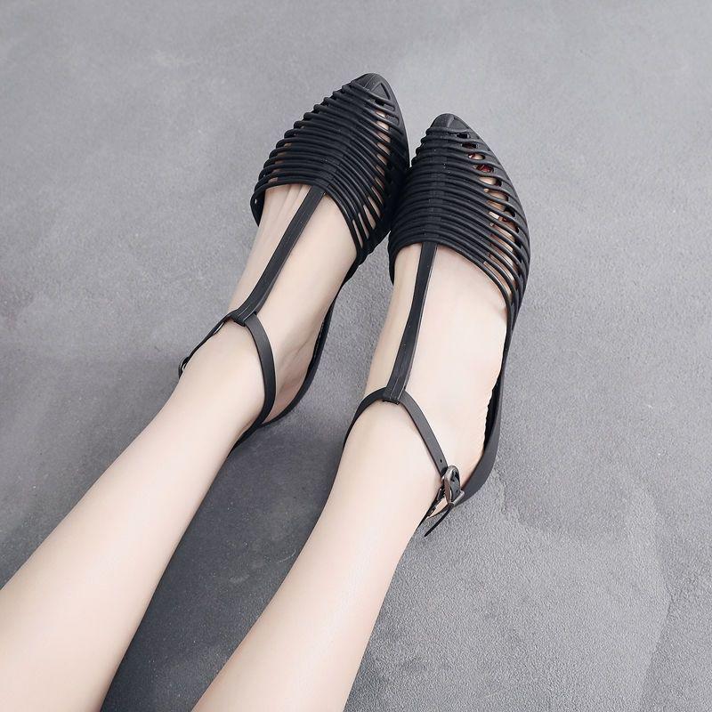 Summer Hollow Beach Shoes Rome Retro Flat Crystal Plastic Sandals Female Baotou Soft Jelly Shoes