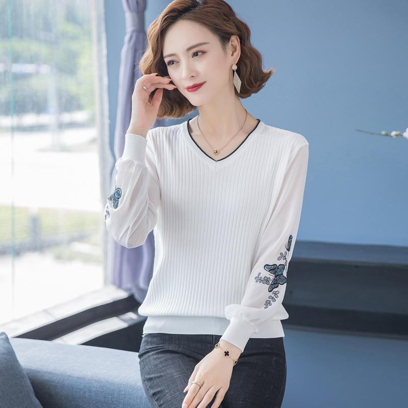 Women's Autumn/Winter Knitted Sweater Lace Mesh Embroidered Sleeves Sweater Printed V-neck Loose Knitted Sweater