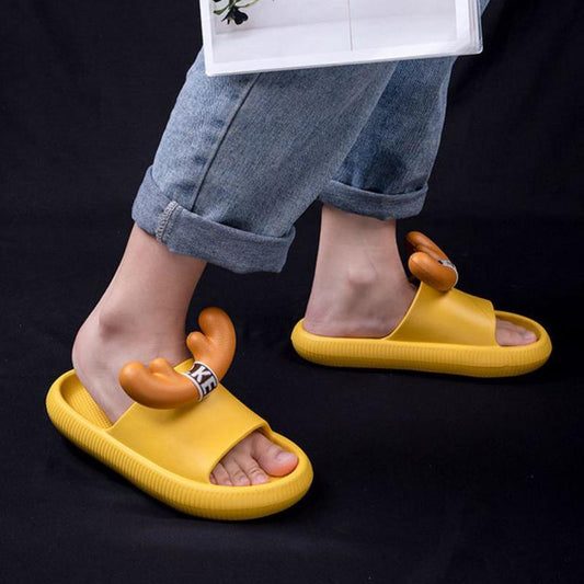 Fawn Sandals Slippers Female Summer Cute Cartoon Household Bathroom Home Slippers Thick bottom  comfortable