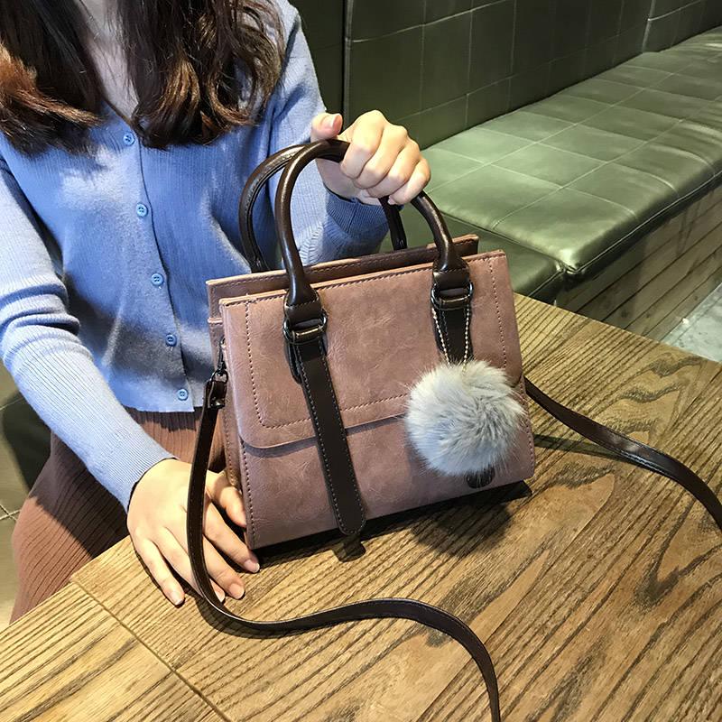 Fashion Handbags Korean Version of The Retro Bag Shoulder Diagonal Bag INS Minimalist Wild Handbag Hundreds of Skin Shoulder Bag