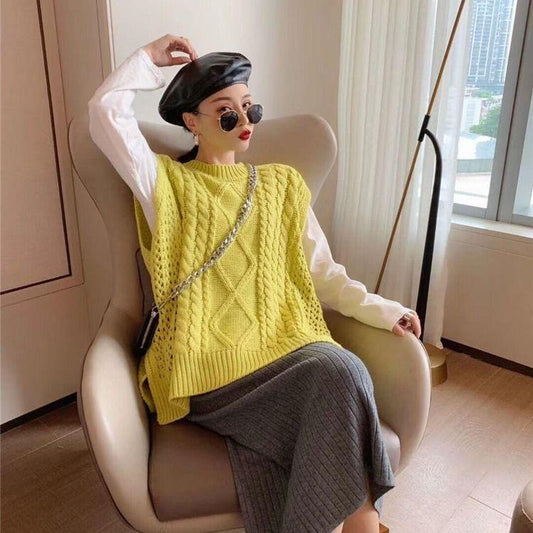 Solid Color Loose Sleeveless Sweater Women's Fashion Round Neck Pullover Waistcoat Lazy Warm Knitted Vest